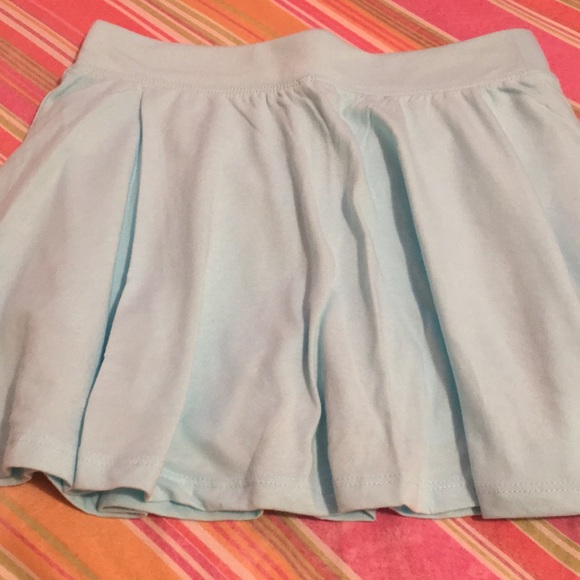 Girls skirt - Picture 2 of 3